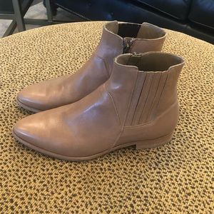 Camel/Nude booties. Italeau